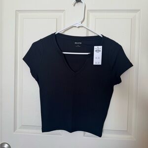 Hollister Women's Black Crop Top